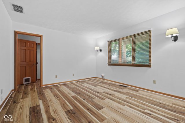 305 Sandbrook Drive, Noblesville, IN 46062