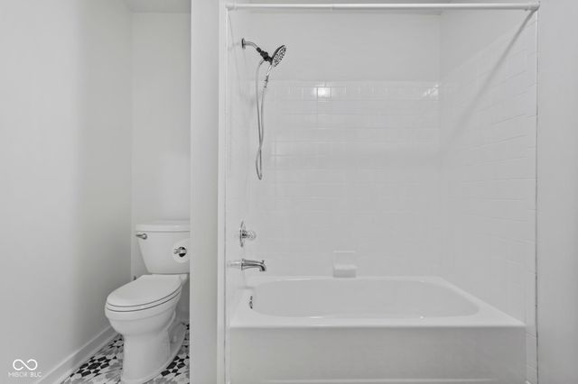 305 Sandbrook Drive, Noblesville, IN 46062