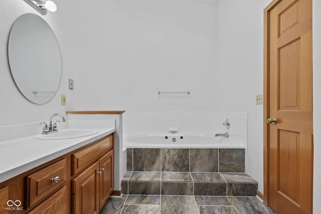 305 Sandbrook Drive, Noblesville, IN 46062