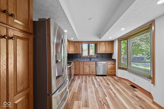 305 Sandbrook Drive, Noblesville, IN 46062