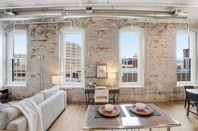 813 Broadway Street, Cincinnati, OH 45202