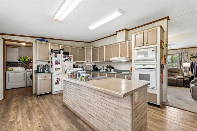 2186 County Road 1232 Road, Tuttle, OK 73089