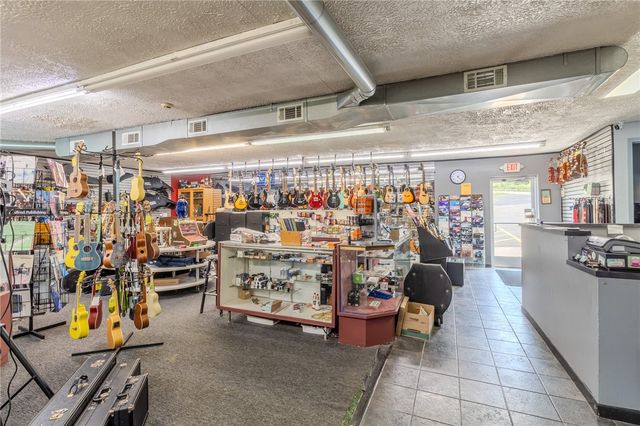 1000 E Pittsburgh Mckeesport Blvd, N Versailles, PA 15137