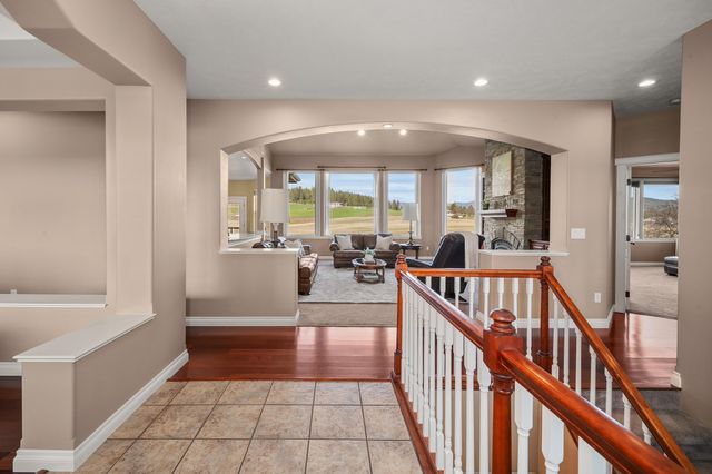 10311 E Peone Landing Ln, Mead, WA 99021