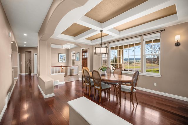 10311 E Peone Landing Ln, Mead, WA 99021