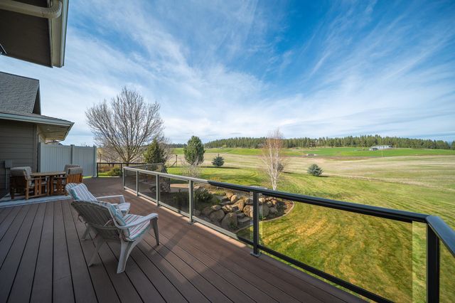 10311 E Peone Landing Ln, Mead, WA 99021