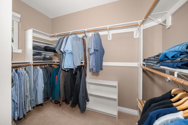 10311 E Peone Landing Ln, Mead, WA 99021