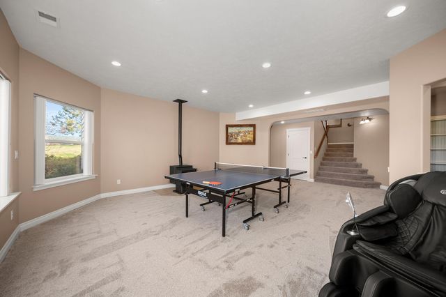 10311 E Peone Landing Ln, Mead, WA 99021