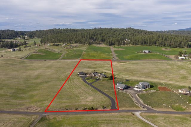 10311 E Peone Landing Ln, Mead, WA 99021