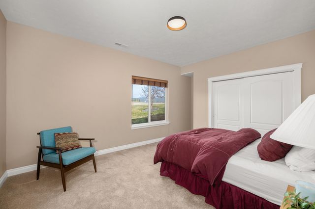 10311 E Peone Landing Ln, Mead, WA 99021