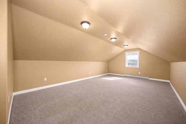 10311 E Peone Landing Ln, Mead, WA 99021