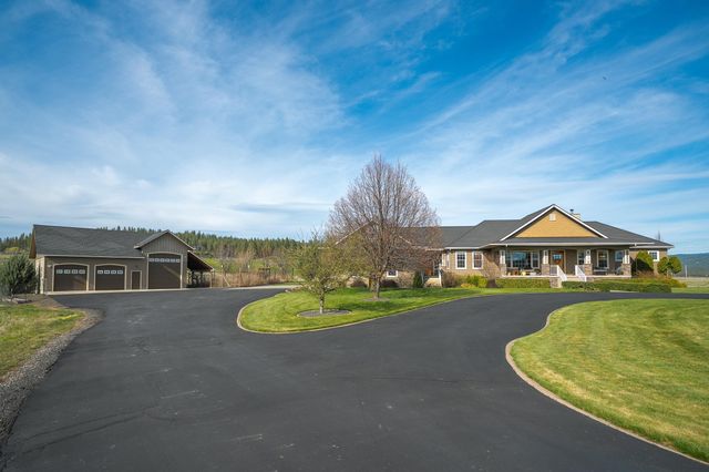 10311 E Peone Landing Ln, Mead, WA 99021