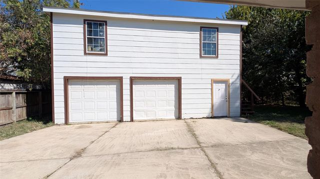 2226 Silverbonnet Street, Houston, TX 77055