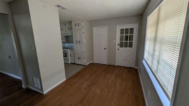 2226 Silverbonnet Street, Houston, TX 77055