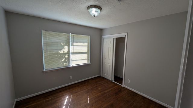2226 Silverbonnet Street, Houston, TX 77055