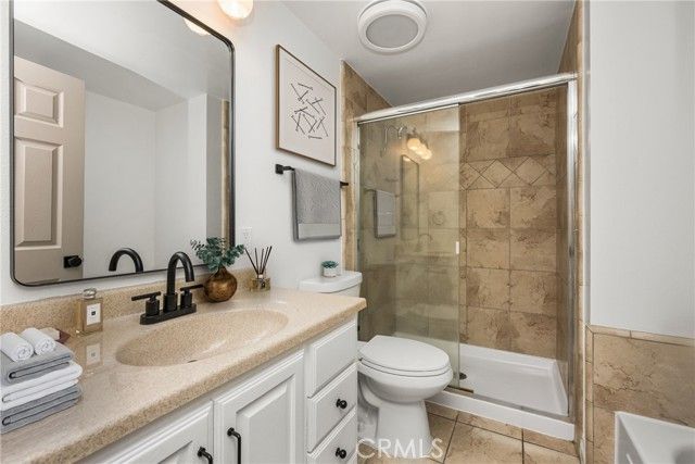 9841 Via Sonoma, Cypress, CA 90630