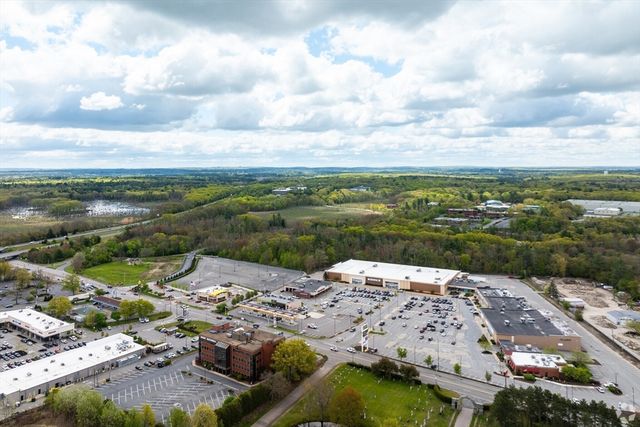 100 Medway Rd 204, Milford, MA 01757