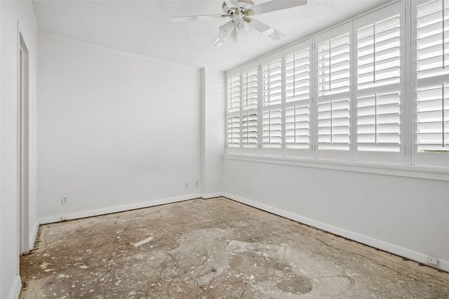 6211 W Northwest Highway 900, Dallas, TX 75225