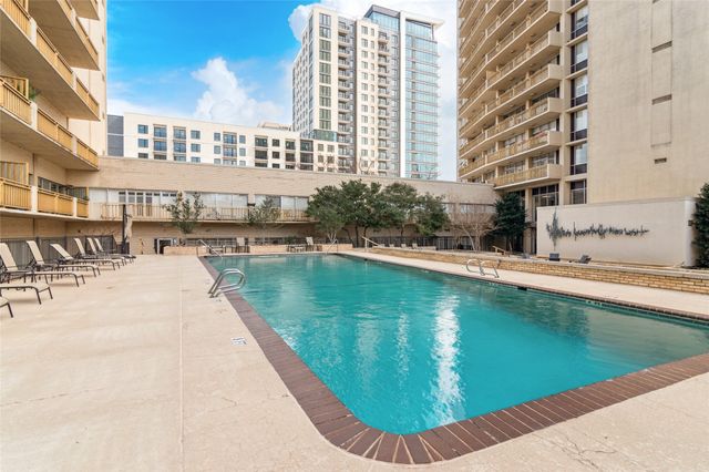 6211 W Northwest Highway 900, Dallas, TX 75225