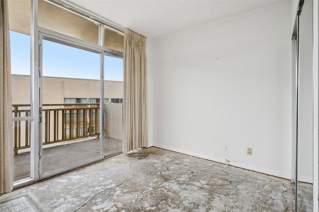 6211 W Northwest Highway 900, Dallas, TX 75225