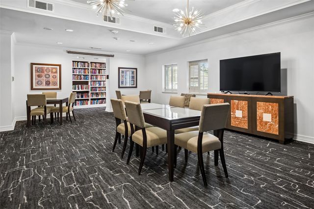 6211 W Northwest Highway 900, Dallas, TX 75225