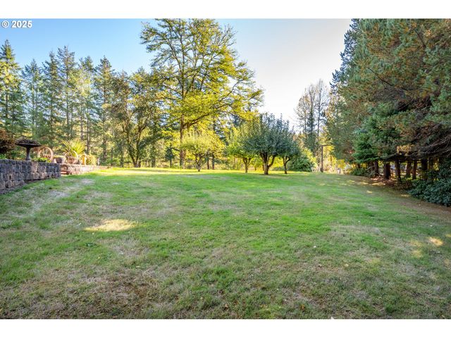 724 OSTRANDER Rd, Kelso, WA 98626