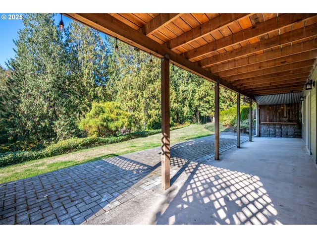 724 OSTRANDER Rd, Kelso, WA 98626