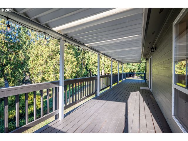 724 OSTRANDER Rd, Kelso, WA 98626