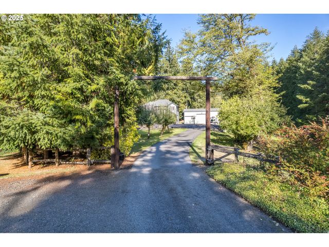 724 OSTRANDER Rd, Kelso, WA 98626