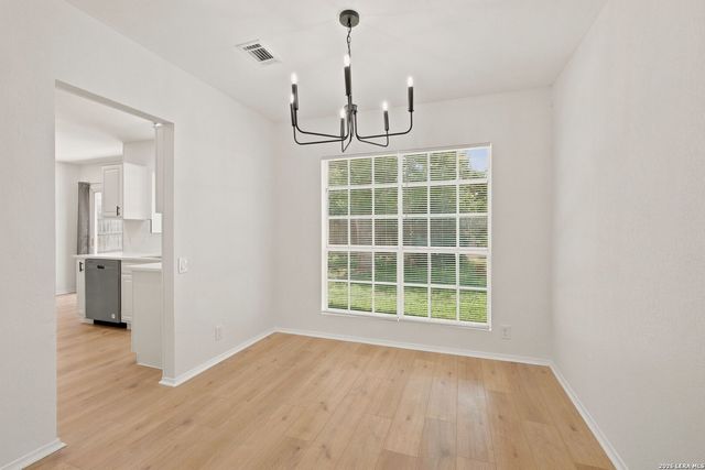 333 SUNROSE LN, Cibolo, TX 78108