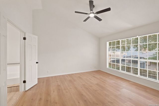 333 SUNROSE LN, Cibolo, TX 78108