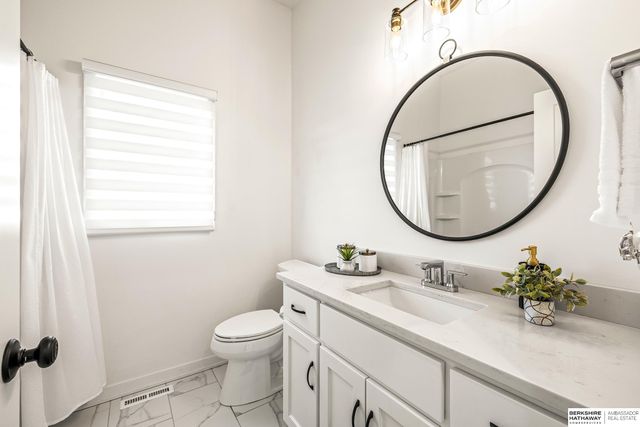 21754 I Street, Elkhorn, NE 68022