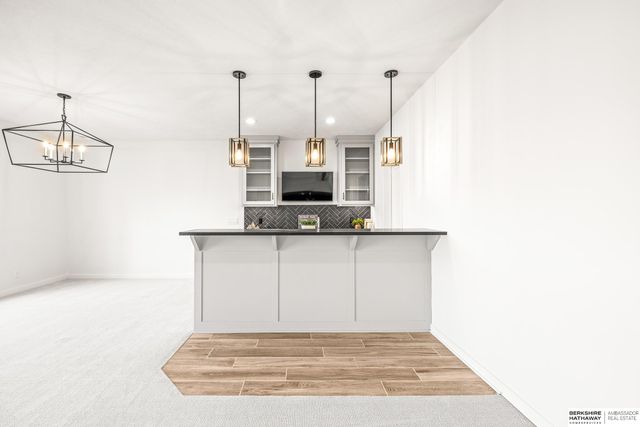 21754 I Street, Elkhorn, NE 68022