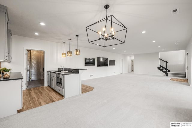 21754 I Street, Elkhorn, NE 68022