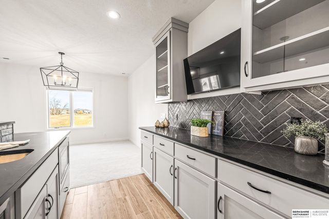 21754 I Street, Elkhorn, NE 68022