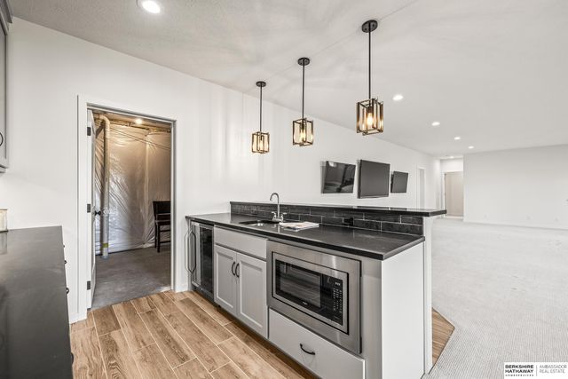 21754 I Street, Elkhorn, NE 68022