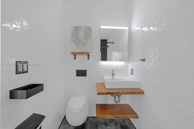 5981 NE 6th Ave, Miami, FL 33137