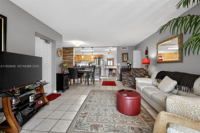 1013 Green Pine Blvd D1, West Palm Beach, FL 33409