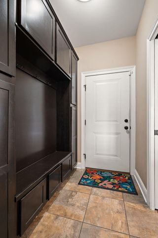 10057 New Devon Street, Munster, IN 46321