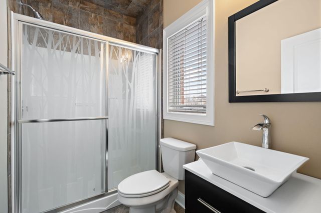 10057 New Devon Street, Munster, IN 46321