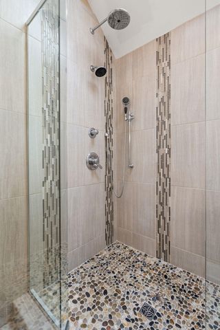 10057 New Devon Street, Munster, IN 46321