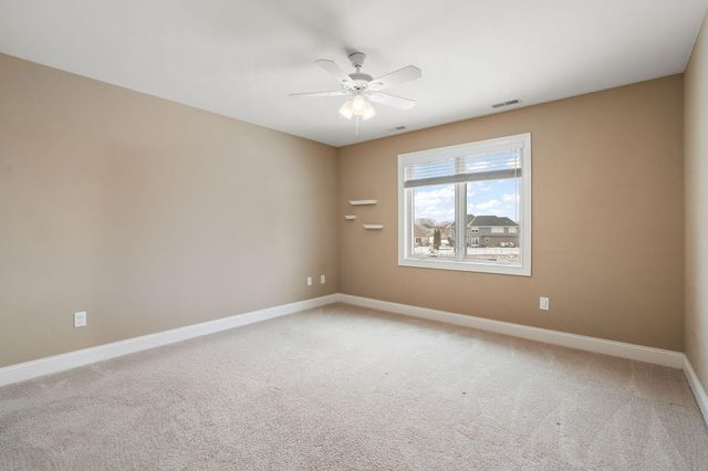 10057 New Devon Street, Munster, IN 46321