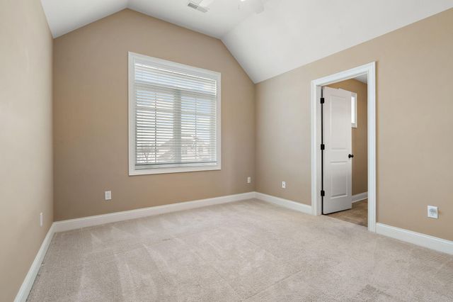 10057 New Devon Street, Munster, IN 46321