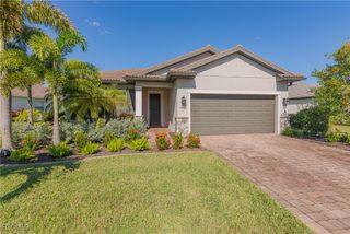 15711 Angelica DR, Alva, FL 33920