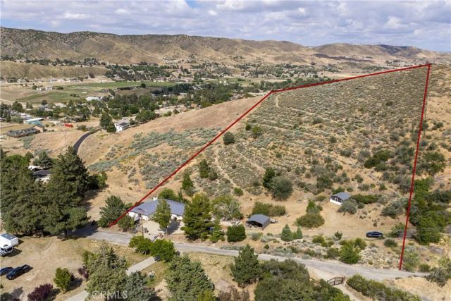 40002 97th West, Leona Valley, CA 93551
