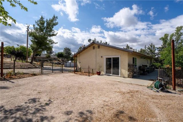 40002 97th West, Leona Valley, CA 93551