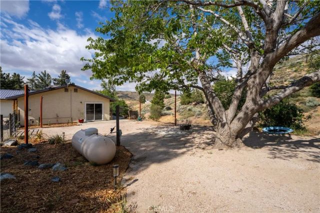 40002 97th West, Leona Valley, CA 93551
