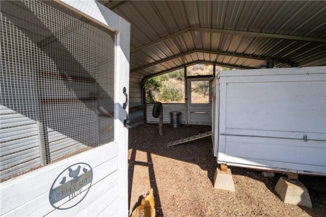 40002 97th West, Leona Valley, CA 93551