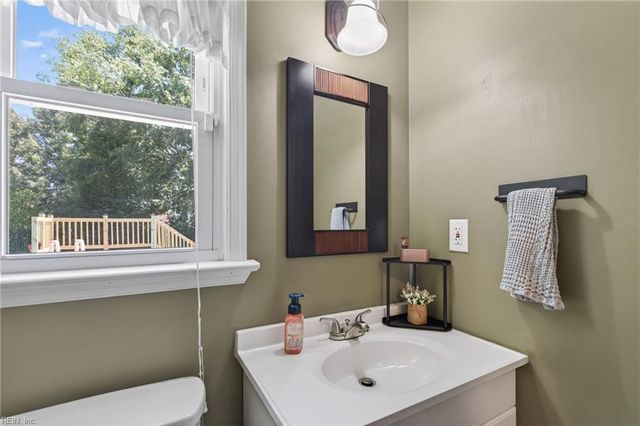 1520 Picasso CT, Virginia Beach, VA 23456