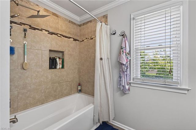 1520 Picasso CT, Virginia Beach, VA 23456